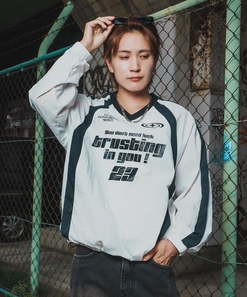 improves（インプローブス）の「ナイロン Vネック プルオーバー（Tシャツ/カットソー・メンズ・ブラック/ホワイト/ネイビー・LARGE/MEDIUM）」の10枚目の写真