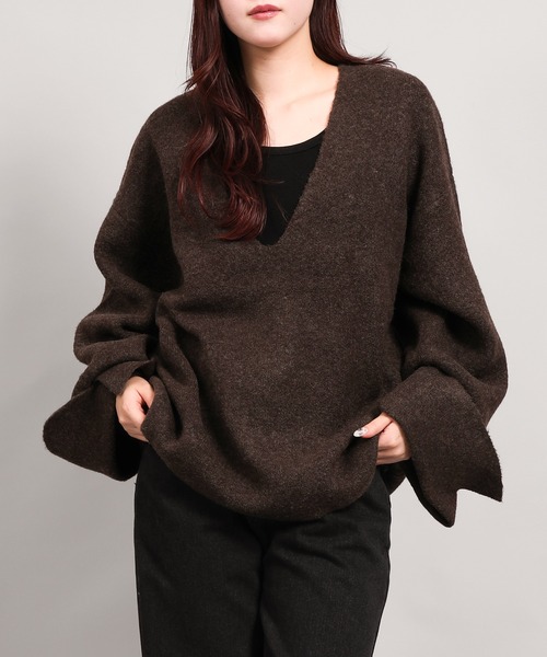aimoha（アイモハ）の「ローゲージヤクタッチワイドスリーブニット (AW)（ニット/セーター・レディース・ブラック/チャコールグレー/ブラウン/ベージュ・FREE）」の4枚目の写真