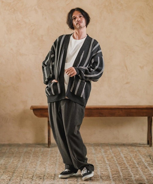 CAMBIO(カンビオ)の「mcg3719-Stripe Jacquard Buttonless Knit Cardigan ニットカーディガン(A56625cmb)(カーディガン/ボレロ・メンズ・ミックスグレー/キナリ/ネイビー/ブラック系その他・S/M/L)」の15枚目の写真