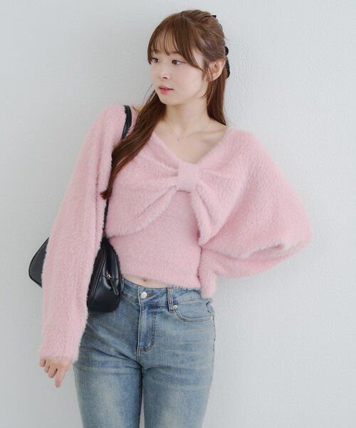 continuer de NICE CLAUP(コンティニューデナイスクラップ)の「リボン+キャミセットニット(ニット/セーター・レディース・オフホワイト/ブルー/ブラウン/ピンク/ブラック・FREE)」の1枚目の写真