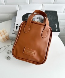 LOVALOT（ラバロット）の「【大容量】マルチトラベル スクエアメイクポーチ ハンドル付き 縦長（ポーチ）」