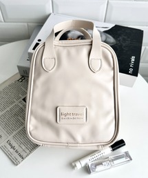 LOVALOT（ラバロット）の「【大容量】マルチトラベル スクエアメイクポーチ ハンドル付き 縦長（ポーチ）」