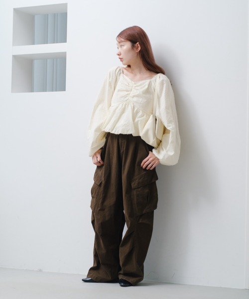 Kastane（カスタネ）の「ダメージループバルーンブラウス（シャツ/ブラウス・レディース・アイボリー/ブラック/ブラック系その他・FREE）」の5枚目の写真