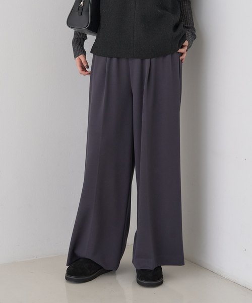 Rouge vif(ルージュヴィフ)の「【人気追加】ストレッチダンボールタックワイドパンツ(その他パンツ・レディース・チャコールグレー/ブラック/ブラック系その他/ブラウン・38/36)」の16枚目の写真