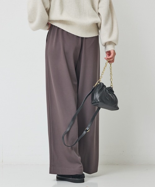 Rouge vif(ルージュヴィフ)の「【人気追加】ストレッチダンボールタックワイドパンツ(その他パンツ・レディース・チャコールグレー/ブラック/ブラック系その他/ブラウン・38/36)」の8枚目の写真