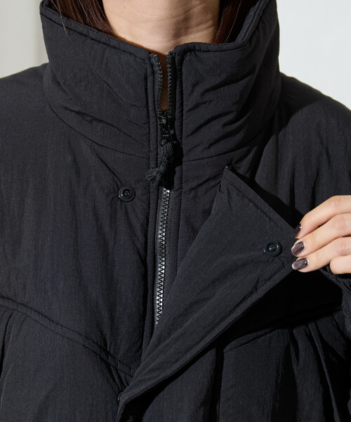 限定展開 ショート モンスター パーカー（ダウンジャケット/コート