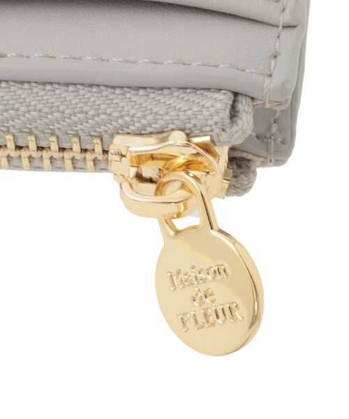 Maison de FLEUR（メゾンドフルール）の「配色ビジューフラグメントケース（パスケース・レディース・サックスブルー/ブラック/ピンク・FREE）」の16枚目の写真