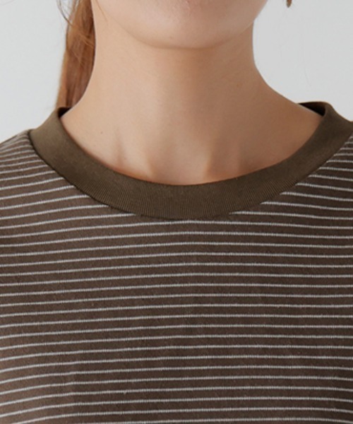 HUG.U(ハグユー)の「ボーダーカットソー(Tシャツ/カットソー・レディース・ネイビー/ブラウン/ホワイト/ブラック/グレー・FREE)」の9枚目の写真
