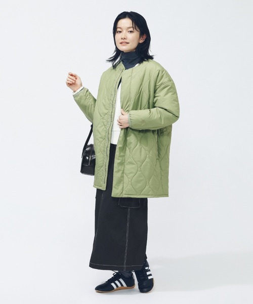 adidas(アディダス)の「アディダス adidas 中わた入りキルティング ルーズフィット ジャケット(ダウンジャケット/コート・レディース・ブラック/オリーブ/オフホワイト・M/L/S/XL)」の3枚目の写真