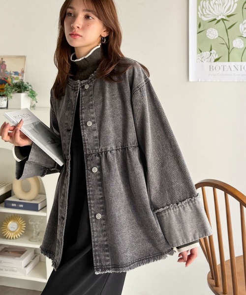 classicalelf（クラシカルエルフ）の「《daaco×クラシカルエルフコラボ》フリンジ×デニムの最強コンビ！綿100％ペプラムノーカラーデニムジャケット（デニムジャケット・レディース・ブルー/ブラック/インディゴブルー・SMALL/MEDIUM/X-LARGE/LARGE）」の13枚目の写真