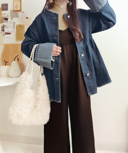 classicalelf（クラシカルエルフ）の「《daaco×クラシカルエルフコラボ》フリンジ×デニムの最強コンビ！綿100％ペプラムノーカラーデニムジャケット（デニムジャケット・レディース・ブルー/ブラック/インディゴブルー・SMALL/MEDIUM/X-LARGE/LARGE）」の7枚目の写真