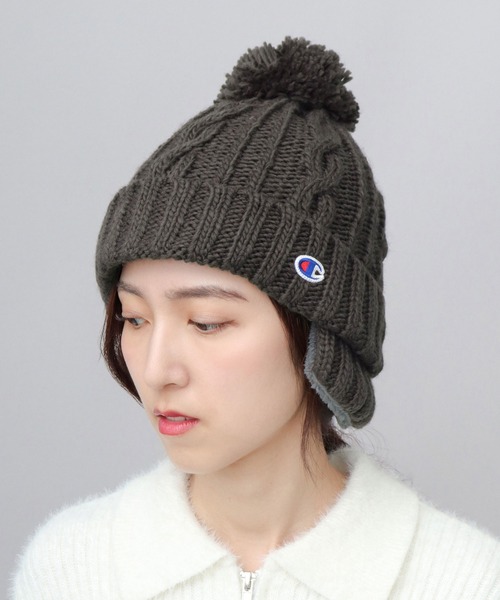 Champion（チャンピオン）の「裏ボア 耳当て付き ポンポン ニットキャップ ニット帽（ニットキャップ/ビーニー・メンズ・ブラック/アイボリー/チャコール・FREE）」の11枚目の写真
