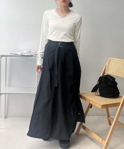 AS KNOW AS plus(アズノゥアズプラス)の「♪CICA配合 アソートデザインプルオーバー(Vネック.ハイネック)(Tシャツ/カットソー・レディース・ブラック系/ホワイト系/ブラック/オフホワイト・FREE)」の9枚目の写真