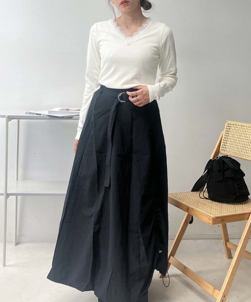 AS KNOW AS plus(アズノゥアズプラス)の「♪CICA配合 アソートデザインプルオーバー(Vネック.ハイネック)(Tシャツ/カットソー・レディース・ブラック系/ホワイト系/ブラック/オフホワイト・FREE)」の10枚目の写真