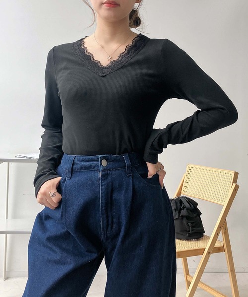 AS KNOW AS plus(アズノゥアズプラス)の「♪CICA配合 アソートデザインプルオーバー(Vネック.ハイネック)(Tシャツ/カットソー・レディース・ブラック系/ホワイト系/ブラック/オフホワイト・FREE)」の11枚目の写真