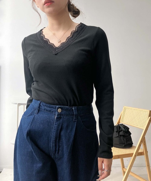 AS KNOW AS plus(アズノゥアズプラス)の「♪CICA配合 アソートデザインプルオーバー(Vネック.ハイネック)(Tシャツ/カットソー・レディース・ブラック系/ホワイト系/ブラック/オフホワイト・FREE)」の14枚目の写真