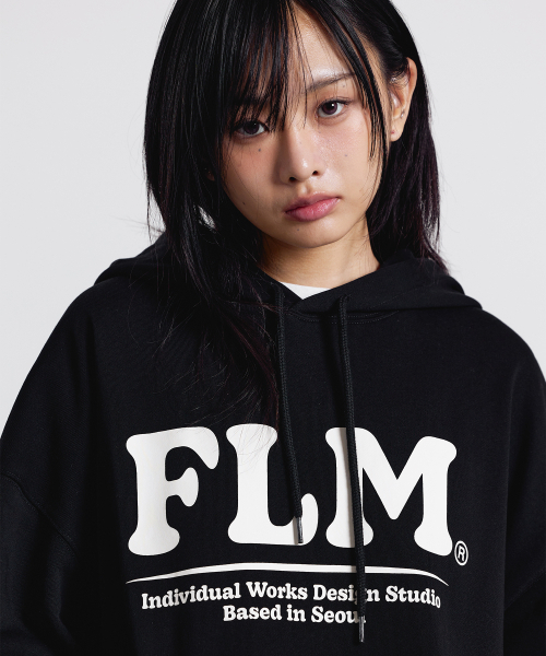F.ILLUMINATE(フィルミネイト)の「FLM ビッグロゴフードパーカー-ブラック(パーカー・レディース・その他・SMALL/MEDIUM/LARGE)」の3枚目の写真
