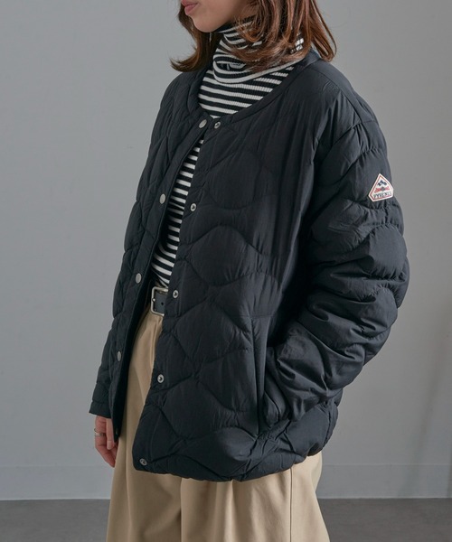 Pyrenex(ピレネックス)の「【Pyrenex】NACRE ノーカラーキルティングダウンジャケットHWY012P(ダウンジャケット/コート・レディース・ブラック/アイボリー・34/36/38/40)」の3枚目の写真