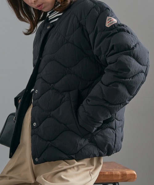 Pyrenex(ピレネックス)の「【Pyrenex】NACRE ノーカラーキルティングダウンジャケットHWY012P(ダウンジャケット/コート・レディース・ブラック/アイボリー・34/36/38/40)」の6枚目の写真