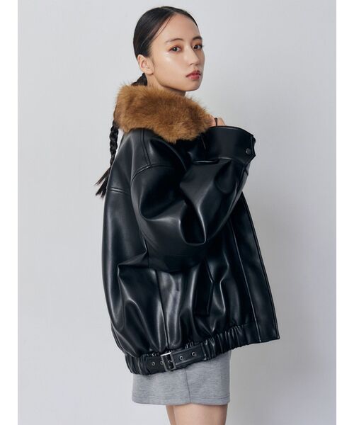 MURUA(ムルーア)の「2WAYカラーフェイクレザーブルゾン(ブルゾン・レディース・ブラウン/ブラック・FREE)」の3枚目の写真