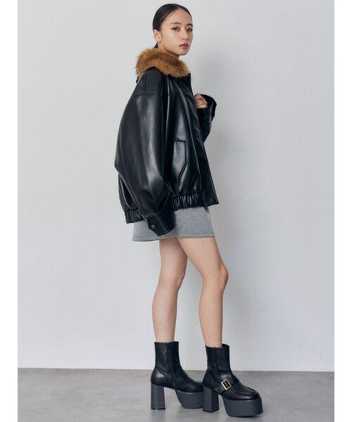 MURUA(ムルーア)の「2WAYカラーフェイクレザーブルゾン(ブルゾン・レディース・ブラウン/ブラック・FREE)」の7枚目の写真