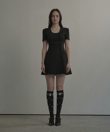 MAU SOLEUM（マウソレウム）の「Jenn round neck pleated half sleeve suit jacket dress - Black（ワンピース・レディース）」