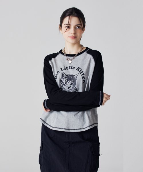 AWESOME STUDIO(オーサムスタジオ)の「ラグランスリーブネコTシャツ メランジグレー(Tシャツ/カットソー・レディース・その他・FREE)」の2枚目の写真