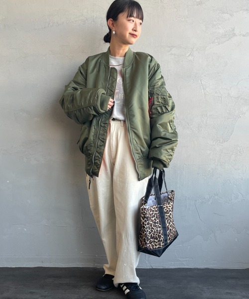 Alpha Industries（アルファインダストリーズ）の「[ALPHA/アルファ] MAｰ1 フライトミリタリージャケット（ミリタリージャケット・レディース・グレー/ブラック/オリーブ・M/L）」の9枚目の写真