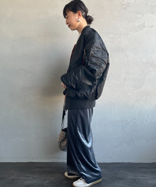 Alpha Industries（アルファインダストリーズ）の「[ALPHA/アルファ] MAｰ1 フライトミリタリージャケット（ミリタリージャケット・レディース・グレー/ブラック/オリーブ・M/L）」の18枚目の写真