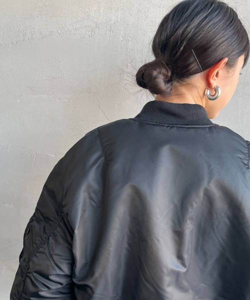 Alpha Industries（アルファインダストリーズ）の「[ALPHA/アルファ] MAｰ1 フライトミリタリージャケット（ミリタリージャケット・レディース・グレー/ブラック/オリーブ・M/L）」の21枚目の写真