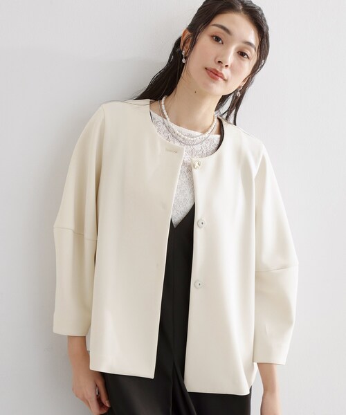 THE SHOP TK (ザ ショップ ティーケー )の「【通勤・セレモニー】ノーカラーダンボールジャケット(ノーカラージャケット・レディース・アイボリー/ネイビー・12/13)」の1枚目の写真