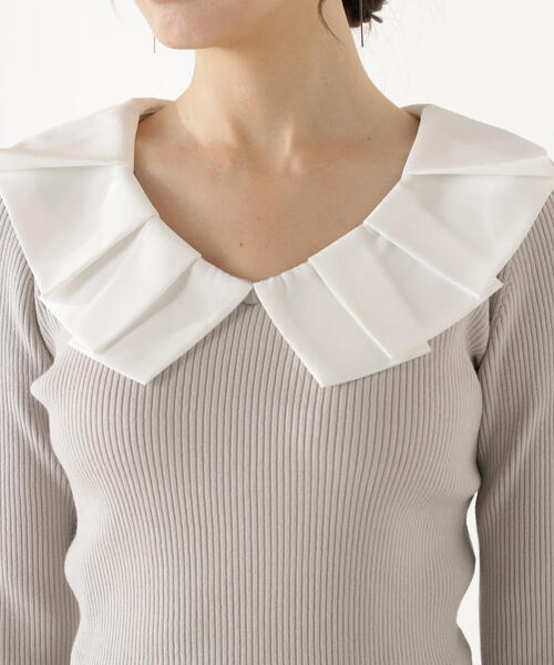 PROPORTION BODY DRESSING(プロポーションボディドレッシング)の「ラッフルカラーニットトップス / 1216170100(ニット/セーター・レディース・ピンク/ブラック/グレー・FREE)」の4枚目の写真