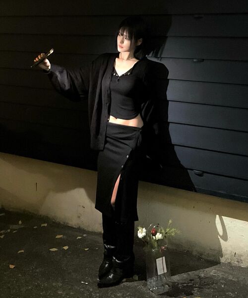 ZIZEMUSEUM(ジゼミュージアム)の「LAYERABLE BUTTON WRAP SKIRT (BLACK)(スカート・レディース・その他・OS)」の6枚目の写真