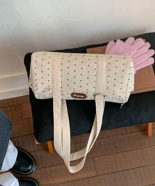 mebole(メボレ)の「Dot Muting Shoulder Bag(ショルダーバッグ・レディース・ブラウン/アイボリー/ブラック・FREE)」の5枚目の写真