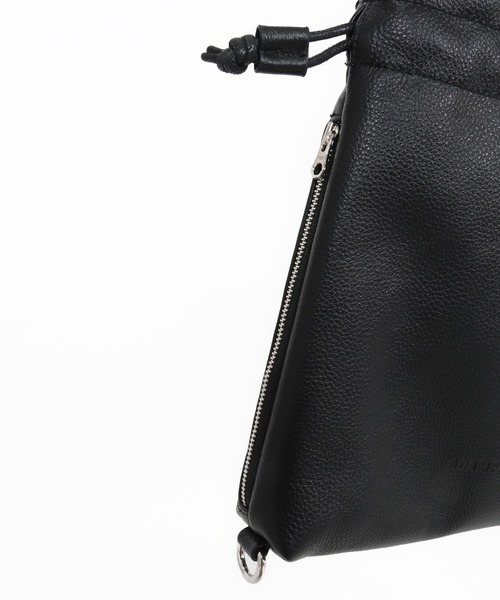 ADAM PATEK（アダムパテック）の「《ADAMPATEK》new shrink leather drawstring mini bag/レザー巾着ミニバッグ（ハンドバッグ・メンズ・ブラック・FREE）」の7枚目の写真