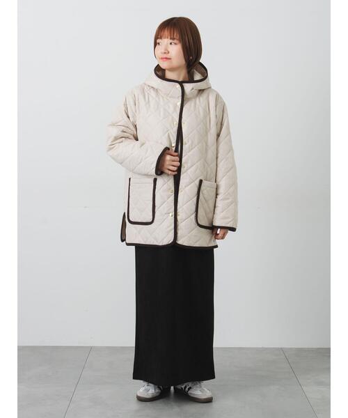 Lugnoncure（ルノンキュール）の「撥水フード付きスナップボタンリラックスキルトジャケット（その他アウター・レディース・チャコールグレー/ブラック/ベージュ・F）」の7枚目の写真