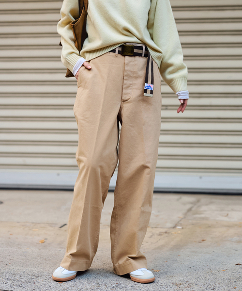 FRAMeWORK(フレームワーク)の「BURK 別注 ガチャベルト付きチノパン(チノパンツ・レディース・ネイビー/ベージュ・LARGE/MEDIUM/SMALL)」の15枚目の写真