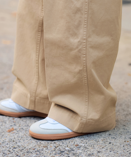 FRAMeWORK(フレームワーク)の「BURK 別注 ガチャベルト付きチノパン(チノパンツ・レディース・ネイビー/ベージュ・LARGE/MEDIUM/SMALL)」の18枚目の写真