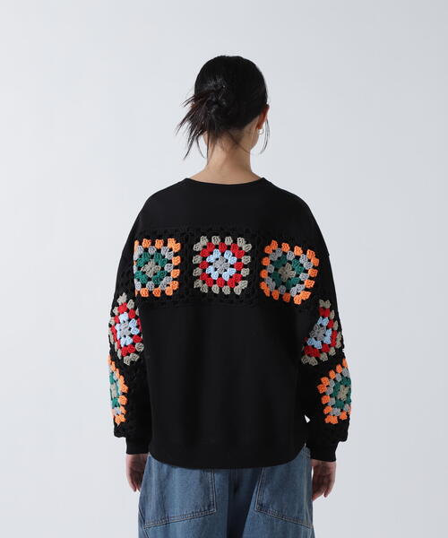 DISCOVERED(ディスカバード)の「DISCOVERED(ディスカバード) 別注 CROCHET SLEEVE SWEAT(ニット/セーター・レディース・ホワイト/ブラック・F)」の11枚目の写真