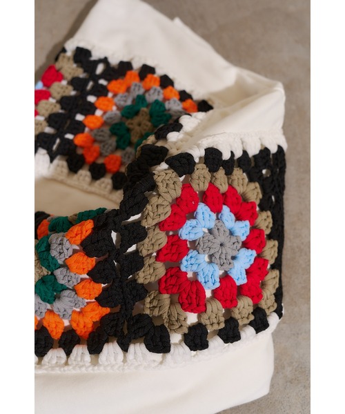 DISCOVERED(ディスカバード)の「DISCOVERED(ディスカバード) 別注 CROCHET SLEEVE SWEAT(ニット/セーター・レディース・ホワイト/ブラック・F)」の3枚目の写真