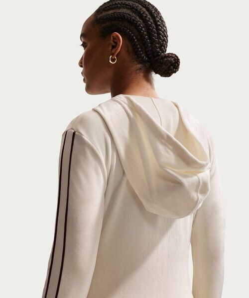 NIKE（ナイキ）の「《セットアップ対応商品》ナイキ スポーツウェア ウィメンズ フルジップ ロングスリーブ フーデッド トップス / Nike Sportswear Women's Full-Zip Long-Sleeve Hooded Top IQ0678-113 Coconut Milk（パーカー・レディース・ホワイト系その他2・XL/L/M/S/XS）」の2枚目の写真