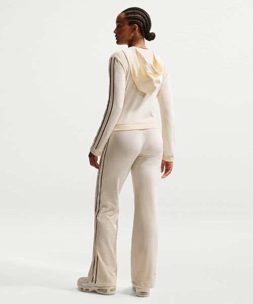 NIKE（ナイキ）の「《セットアップ対応商品》ナイキ スポーツウェア ウィメンズ フルジップ ロングスリーブ フーデッド トップス / Nike Sportswear Women's Full-Zip Long-Sleeve Hooded Top IQ0678-113 Coconut Milk（パーカー・レディース・ホワイト系その他2・XL/L/M/S/XS）」の5枚目の写真