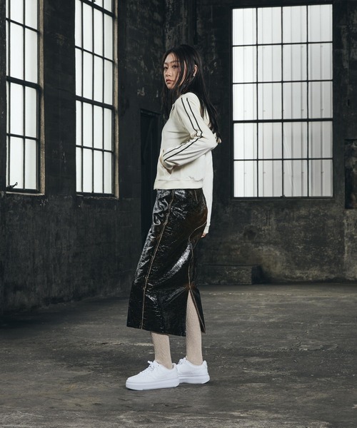 NIKE（ナイキ）の「《セットアップ対応商品》ナイキ スポーツウェア ウィメンズ フルジップ ロングスリーブ フーデッド トップス / Nike Sportswear Women's Full-Zip Long-Sleeve Hooded Top IQ0678-113 Coconut Milk（パーカー・レディース・ホワイト系その他2・XL/L/M/S/XS）」の9枚目の写真