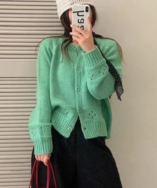 gossip!ロサンゼルス(ゴシップロサンゼルス)の「レディース 韓国風 ニット ゆったりカジュアルカーディガン 日常&シンプル(カーディガン/ボレロ・レディース・ブルー/グリーン/オフホワイト・FREE)」の19枚目の写真