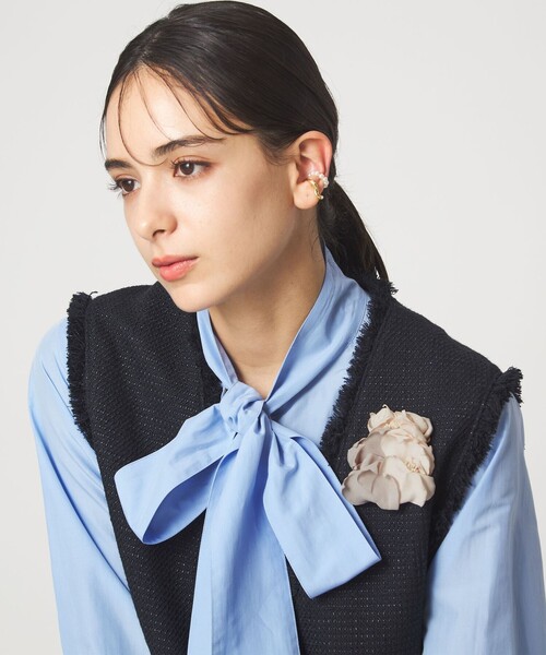green label relaxing(グリーンレーベルリラクシング)の「フラワー ミックスコサージュ(ブローチ/コサージュ・レディース・ライトブルー/ベージュ/ダークグレー/ライトグレー・FREE)」の10枚目の写真