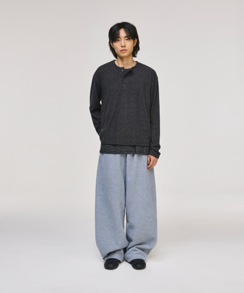 SIGNATURE（シグネチャ）の「ワイドポラポリストレーニングパンツ[グレー]（スウェットパンツ・レディース・その他・M/L）」の4枚目の写真