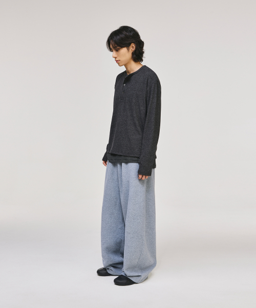 SIGNATURE（シグネチャ）の「ワイドポラポリストレーニングパンツ[グレー]（スウェットパンツ・レディース・その他・M/L）」の7枚目の写真