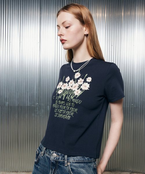 LARTIGENT(ラーティゼン)の「L2 GRASS FLOWER T-SHIRT(NAVY)(Tシャツ/カットソー・レディース・その他・FREE)」の3枚目の写真