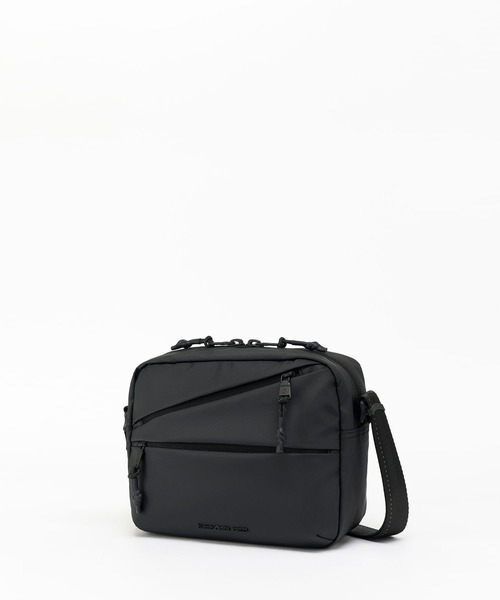 Samsonite(サムソナイト)の「サムソナイトレッド Z-ZIP クロスボディ バッグ S(ボディバッグ/ウエストポーチ・メンズ・ブラック/ブラック×ブルー・ONE SIZE)」の1枚目の写真