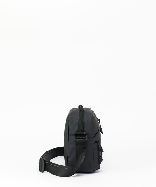 Samsonite(サムソナイト)の「サムソナイトレッド Z-ZIP クロスボディ バッグ S(ボディバッグ/ウエストポーチ・メンズ・ブラック/ブラック×ブルー・ONE SIZE)」の6枚目の写真